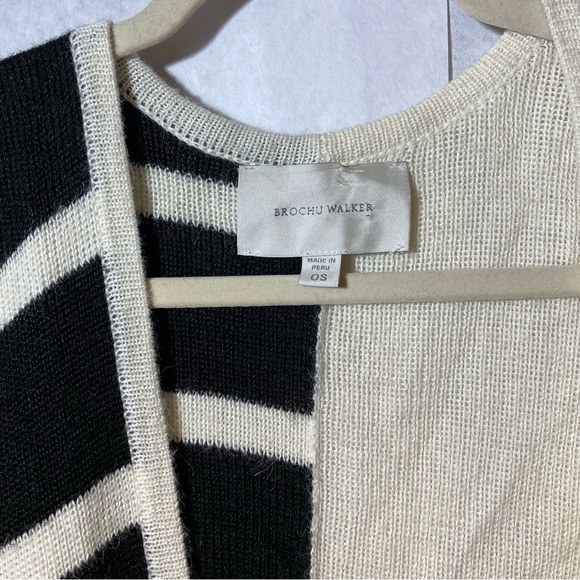 Brochu Walker City Black And White Alpaca wool poncho - Picture 4 of 6